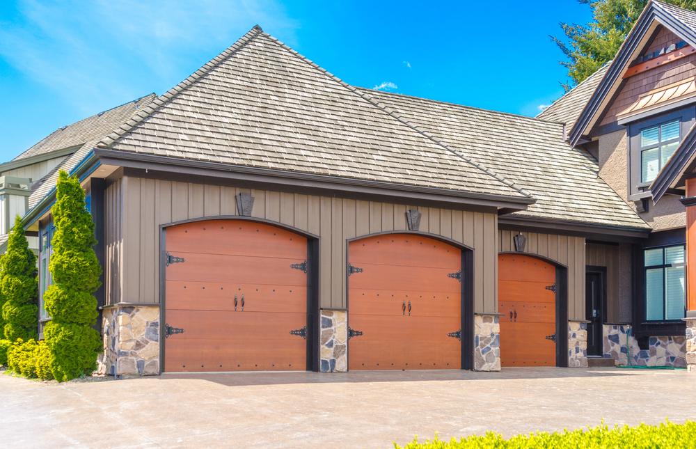 Carriage house garage doors