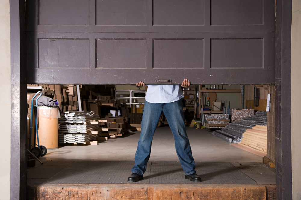 The Benefits of Automatic Garage Doors Versus Manual